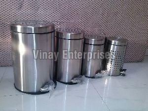 > </div>
<div class=